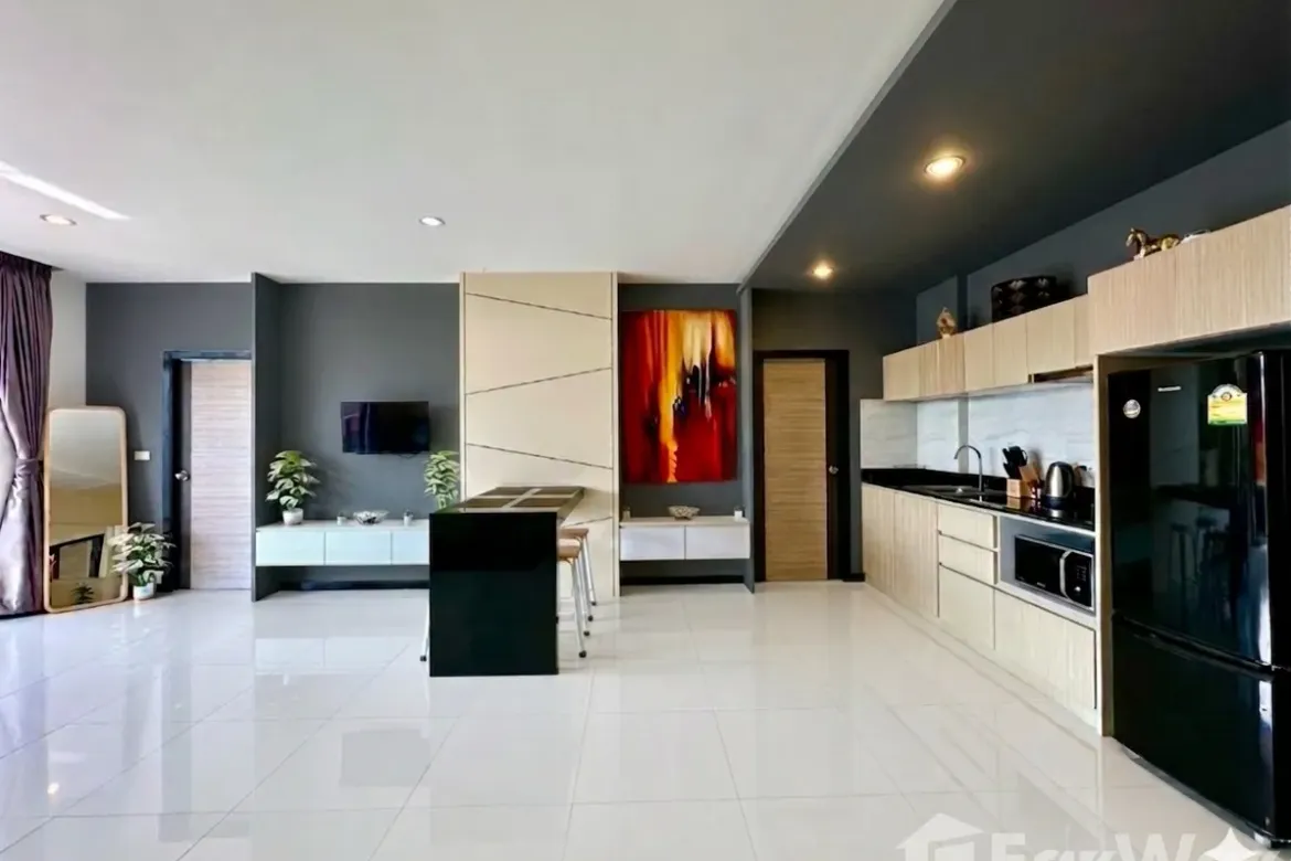 2-Bedroom Condo at Nai Harn Beach Condominium, Rawai