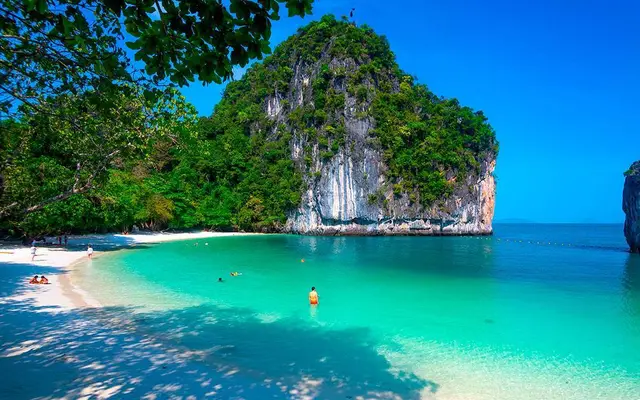 Krabi Islands Tour from Phuket: Hong, Lao Lading & Sandbars